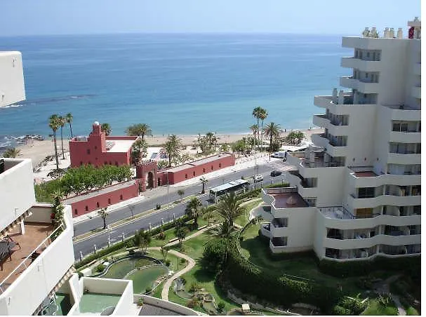 מלון דירות בנאלמדנה Benal Beach